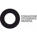 logo fondazione fotografia modena 2