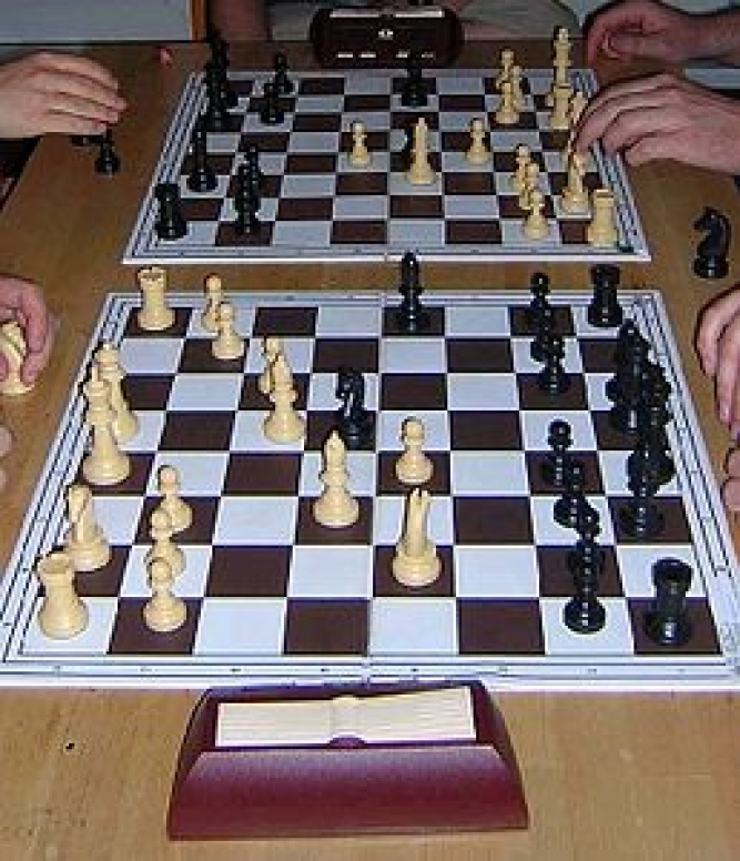 Gli scacchi quadriglia, tourbillon o bughouse.